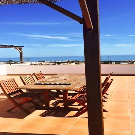 De 2* Nerja